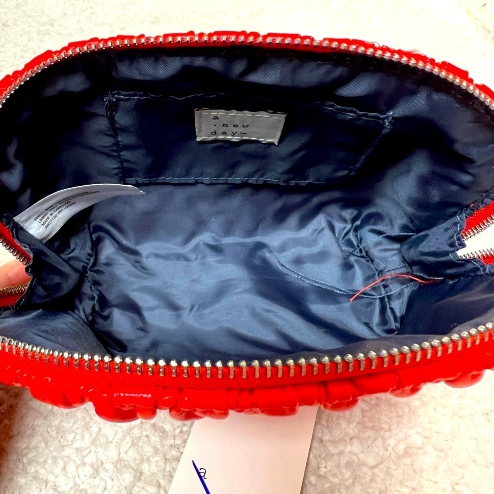 A New Day Red Quilted Women's Cosmetic Travel Bag - Picture 4 of 6